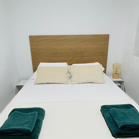 Apartamentos Familiares Puerto Nova カルタヘナ エクステリア 写真