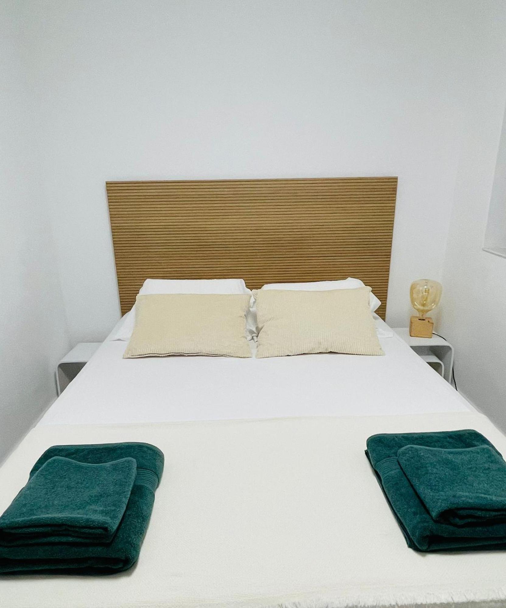 Apartamentos Familiares Puerto Nova カルタヘナ エクステリア 写真